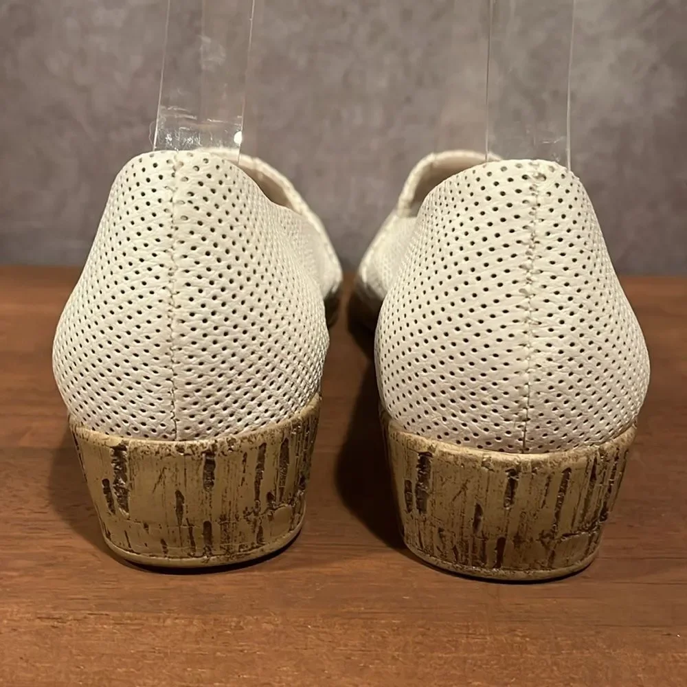 Aerosoles Spring Break white perforated leather peep toe espadrilles size 8.5